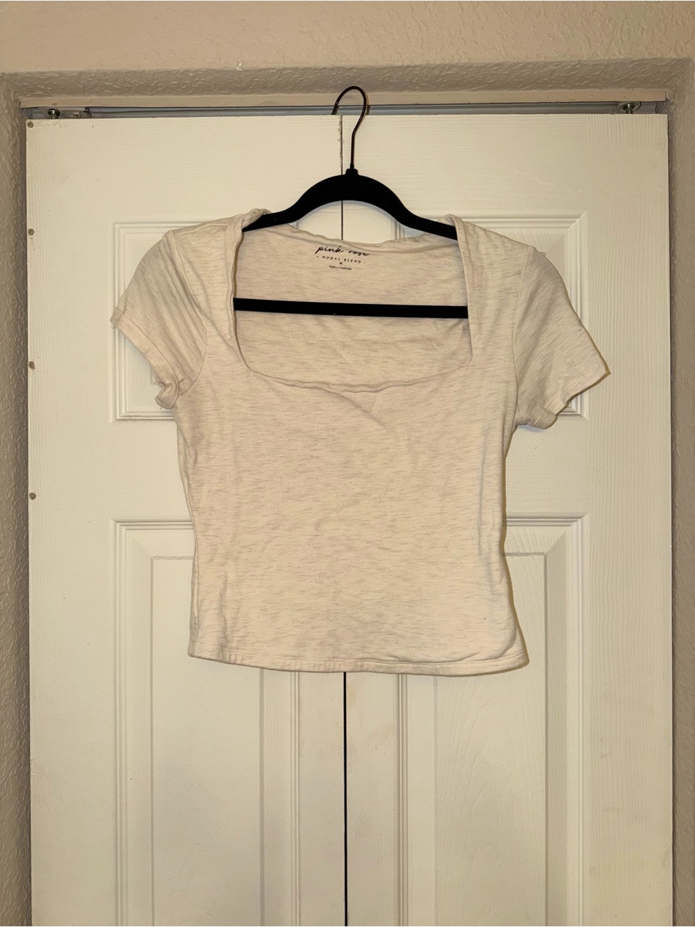 T.J.Maxx Cream Scoop Neck Cropped Tee
